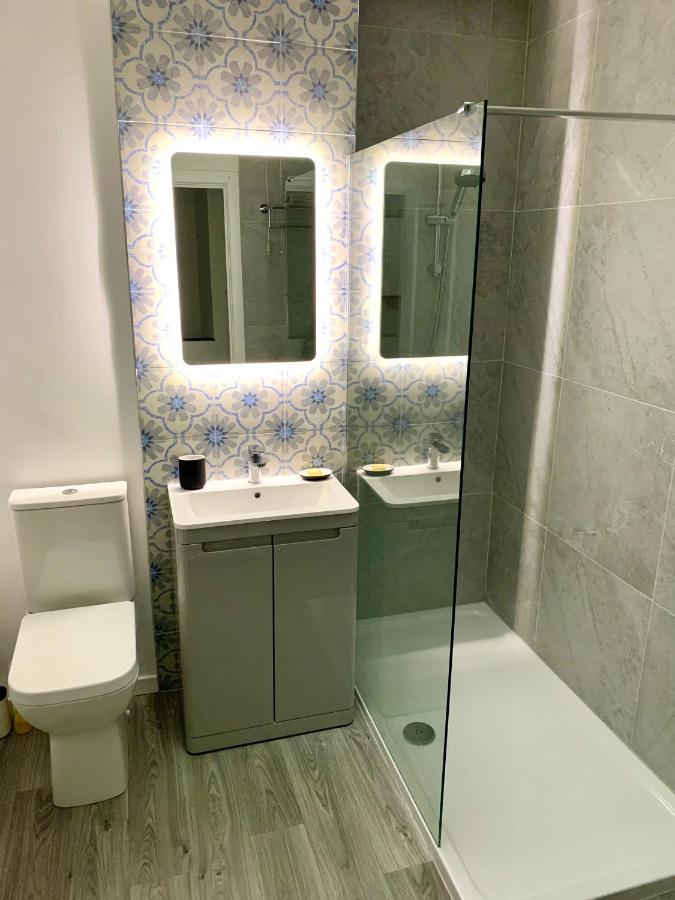 La Brisa-Fully Refurbished, Perfect Local Villa Portrush Luaran gambar